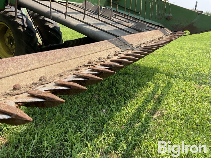 john-deere-800-image-11