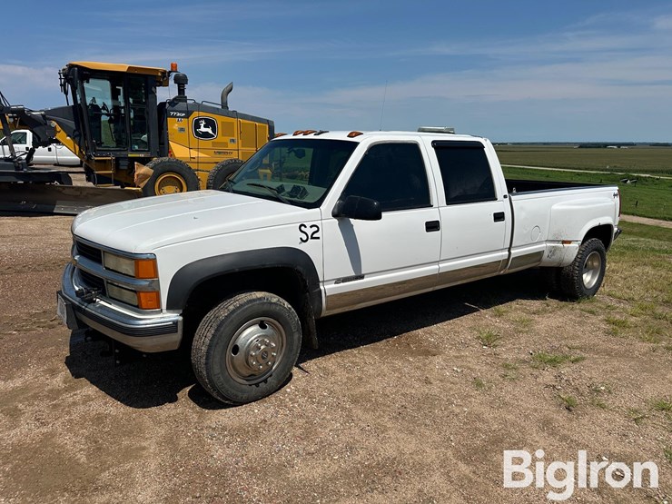 2000-chevrolet-3500-image-1
