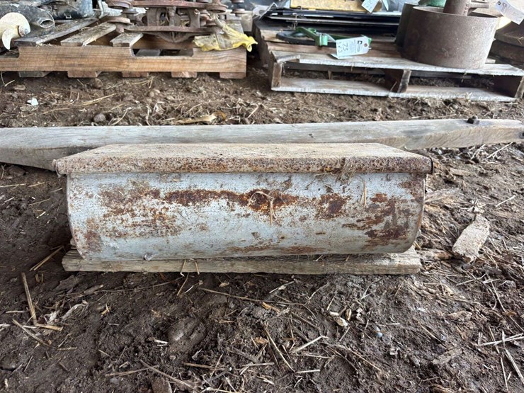 mailbox,-corn-hanger,-and-plow-beam-image-5