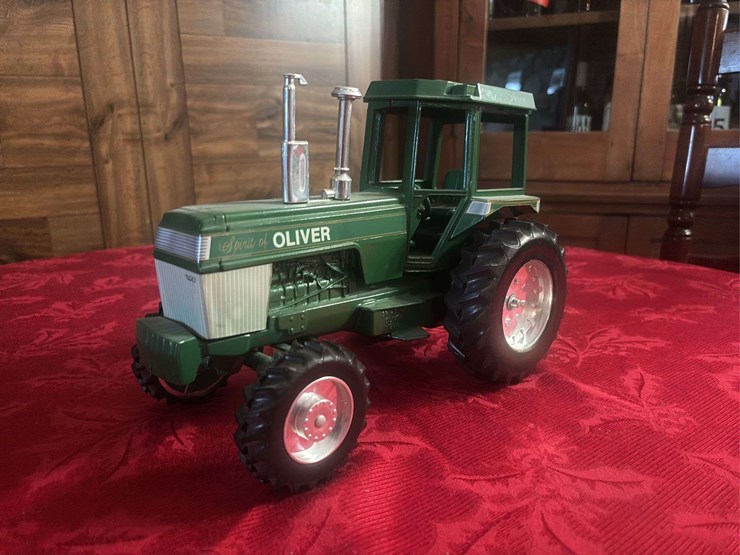 1/16-spirit-of-oliver-sm-image-2