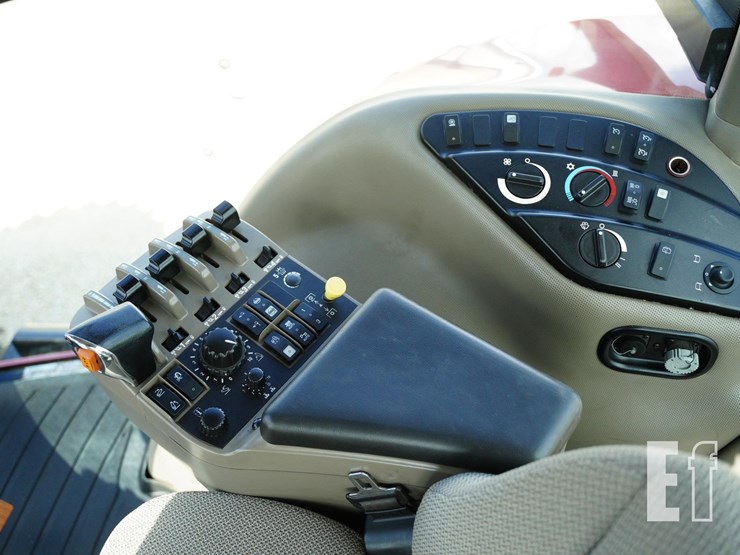 2008-case-ih-magnum-245-image-34