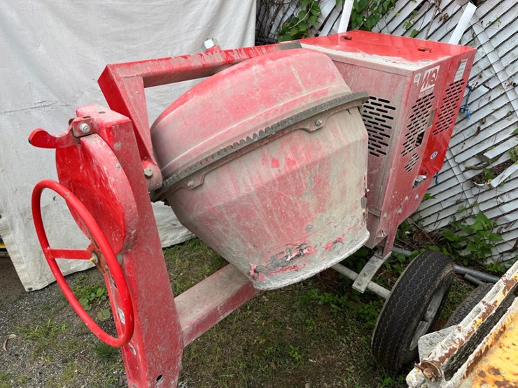 multiquip-mc64sh8-6cuft-mobile-concrete-mixer-image-4