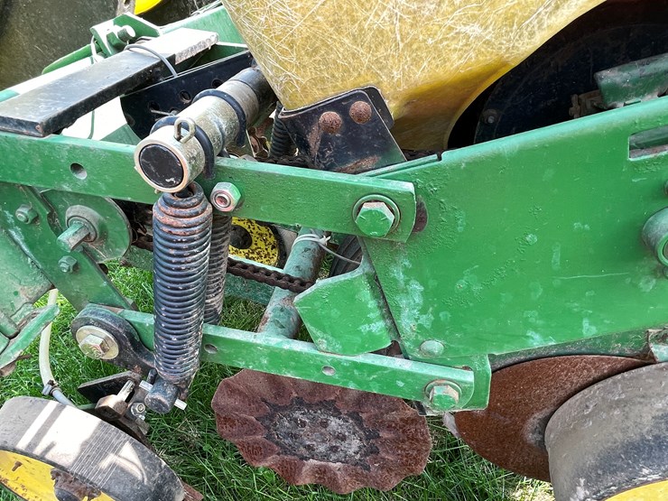 john-deere-7000-image-25