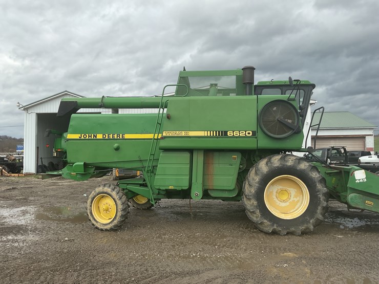 2016-john-deere-6620-titan-ii-image-3