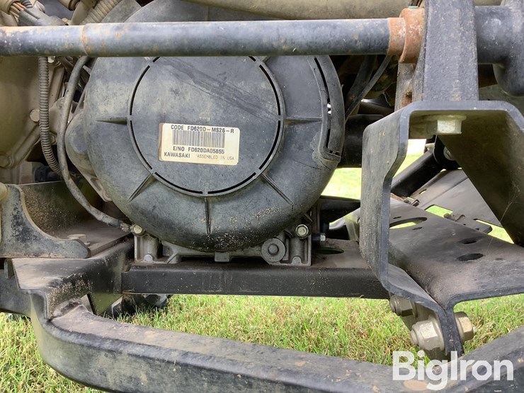 2014-john-deere-gator-xuv-625i-image-20