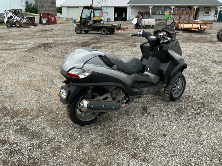 #2351-•-2009-vespa-lx-150-scooter*-image-5