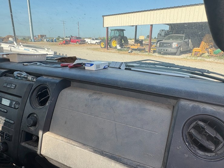 2011-ford-f150-image-22