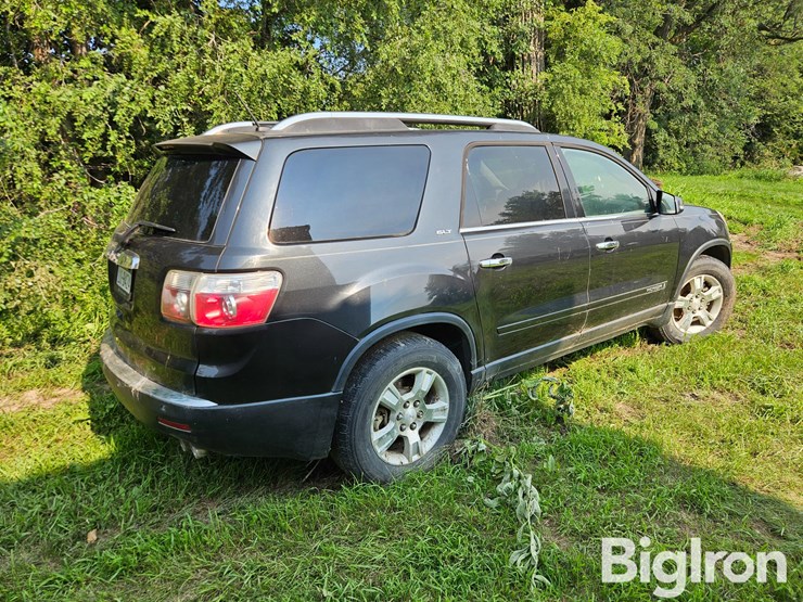2007-gmc-acadia-image-3