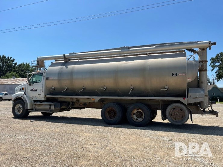 2009-sterling-feed-truck-(jn2573,-unit-2018)-image-18