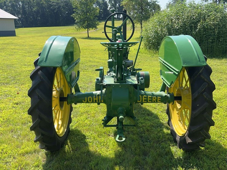 john-deere-model-b-image-4