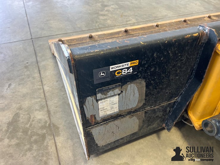 2021-deere-333g-image-9