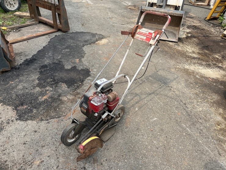 little-wonder-6002-gas-deluxe-edge-trimmer-(non-operational)-image-2