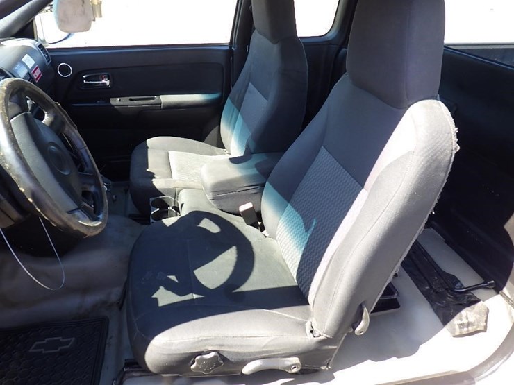 2012-chevrolet-colorado-image-15