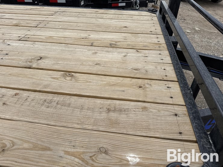 2025-load-trail-tri/a-car-hauler-trailer-image-20