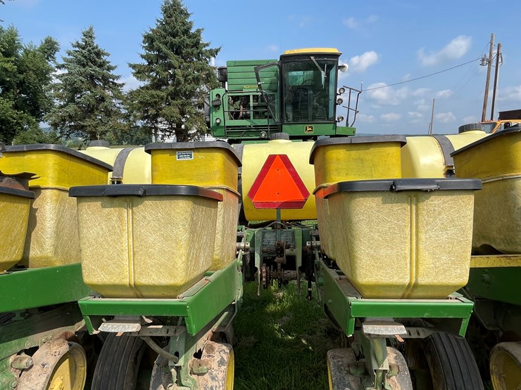 john-deere-7000-image-21