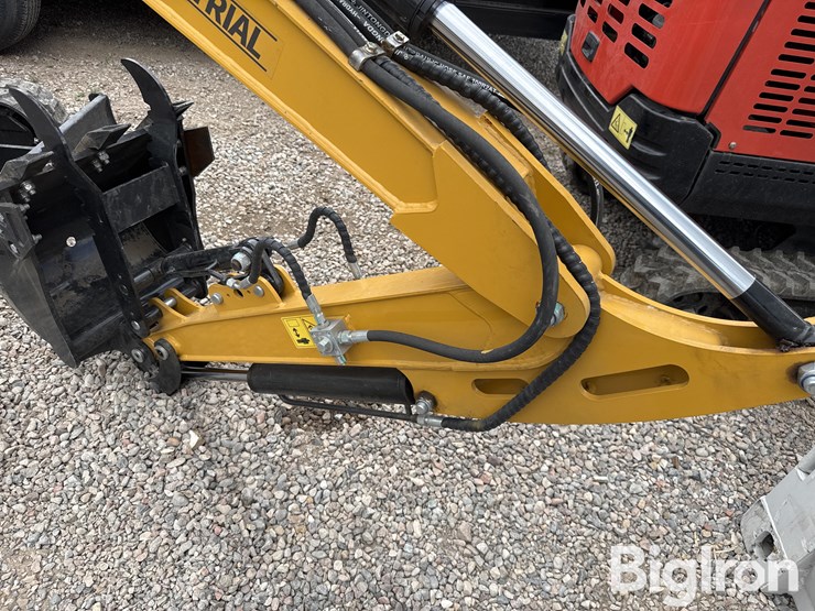 2025-agt-qnt30-mini-excavator-image-20