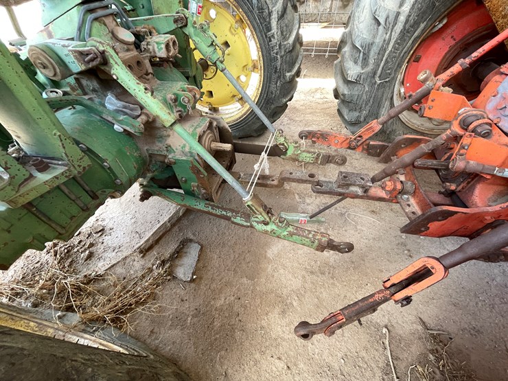 john-deere-2940-image-5