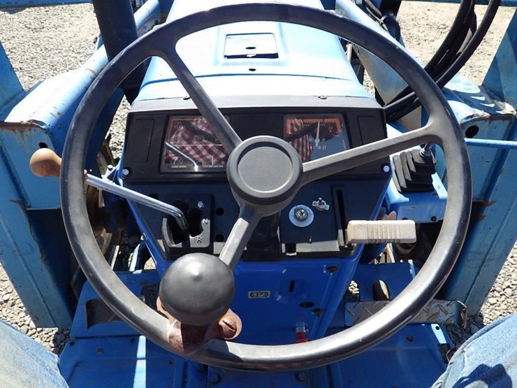 ford-2120-image-26