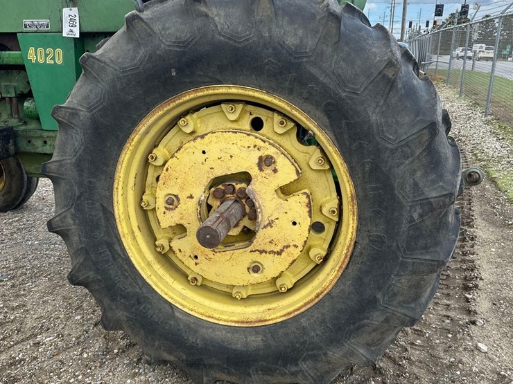 john-deere-4020-image-12