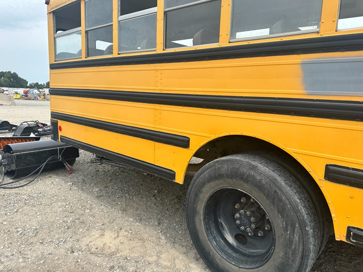 #21-•-#23872-•-2002-international-genesis-school-bus-vin:-1hvbgaan22a916951-image-36