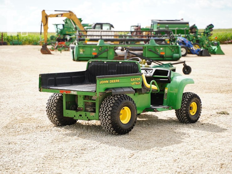 2004-john-deere-gator-image-5