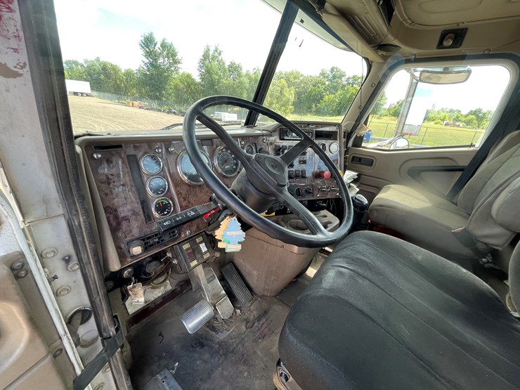 2012-international-9200i-image-26