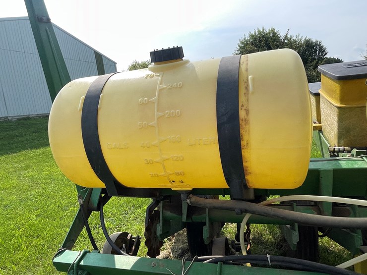 john-deere-7000-image-13