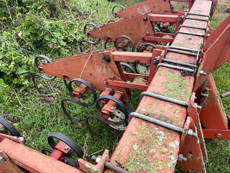 #7461-•-miller-row-crop-cultivator-image-7