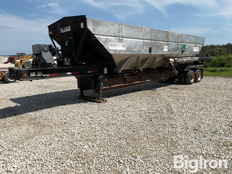 1998-sun-t/a-trailer-w/adams-fertilizer-tender-image-1