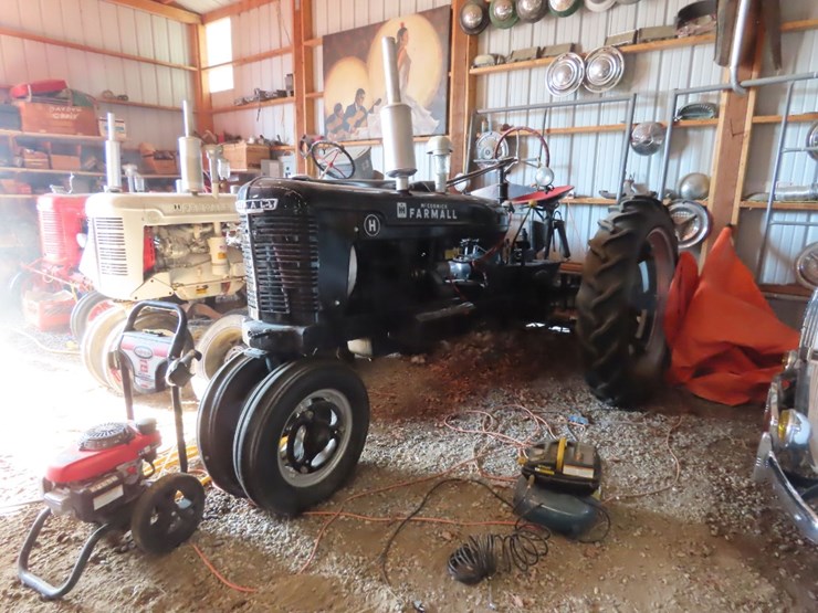 1947-farmall-h-tractor-image-2