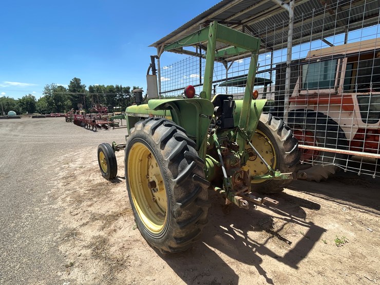 john-deere-2940-image-5