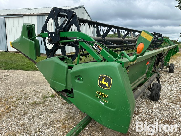 2005-john-deere-630f-image-11