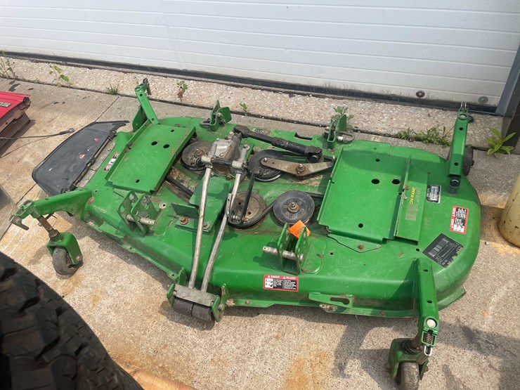 2009-john-deere-60-image-1