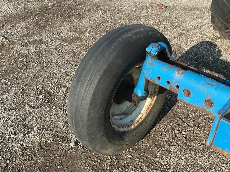 ford-4000-image-31