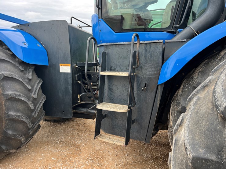 2005-new-holland-tj375-image-7