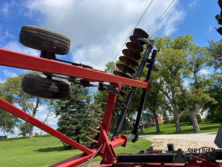 case-ih-370-image-19