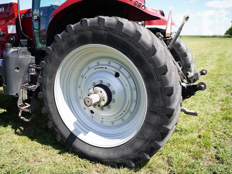2012-case-ih-puma-185-image-32