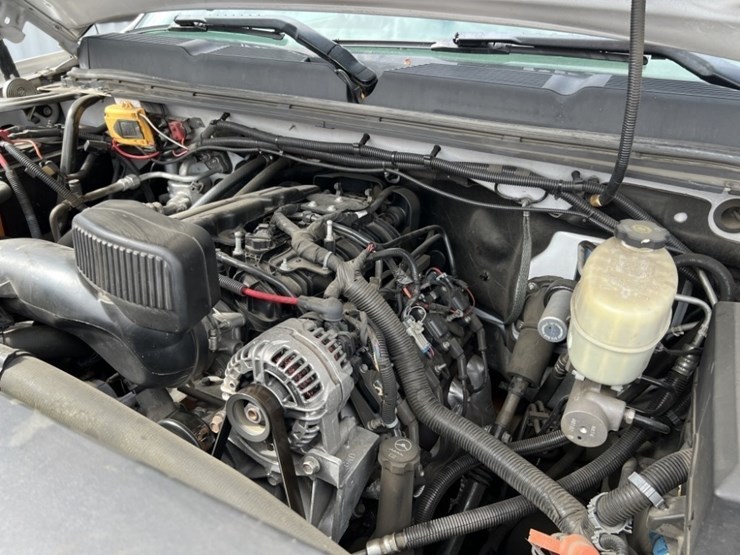 2013-chevrolet-silverado-image-30