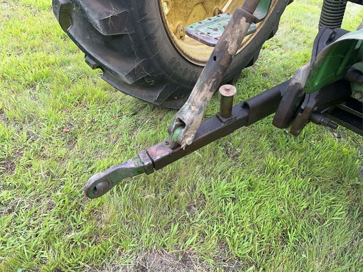 1958-john-deere-520-image-37