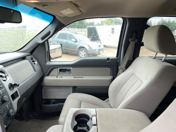2010-ford-f150-xlt-image-21