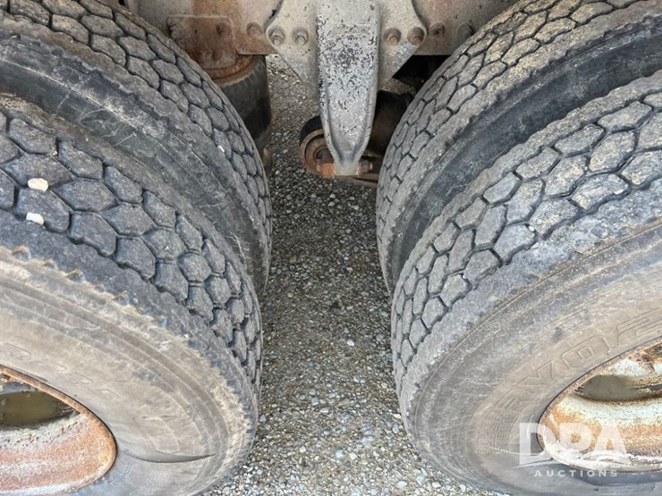 2009-sterling-feed-truck-(jn2573,-unit-2018)-image-65