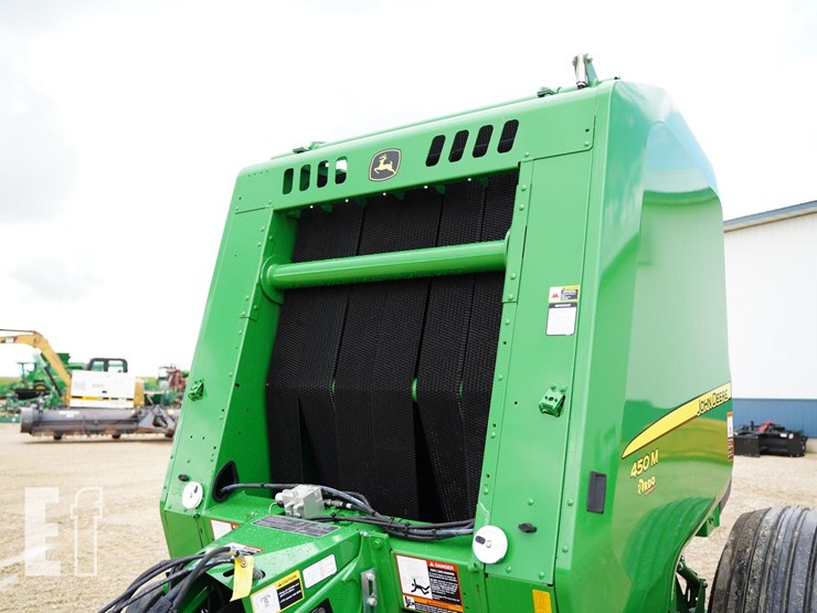 2023-john-deere-450m-image-10