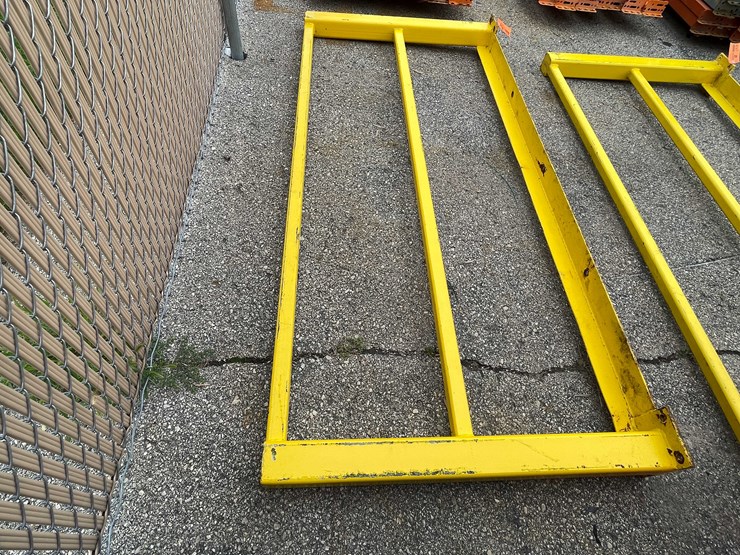#8046-•-heavy-duty-safety-guardrail-(o9)-image-4