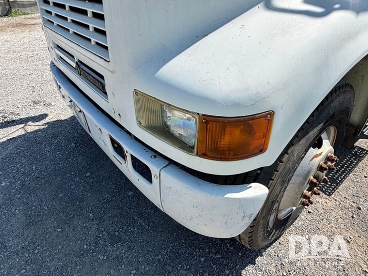 1999-ihc-8100-flatbed-truck-(gp11125,-unit-17355)-image-19