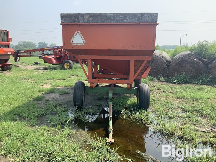 gravity-flow-wagon-image-2