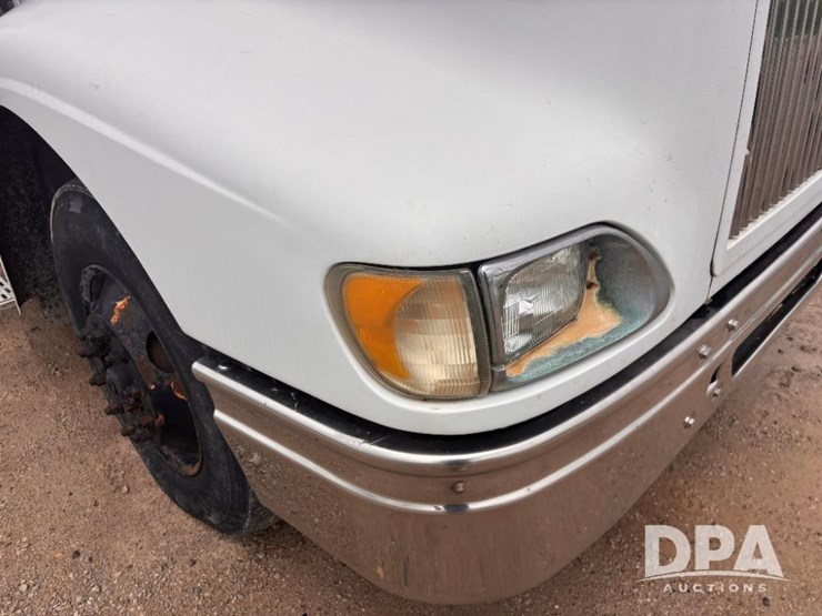 2004-ihc-9400i-dry-tender-truck-(gp11023,-unit-193)-image-61