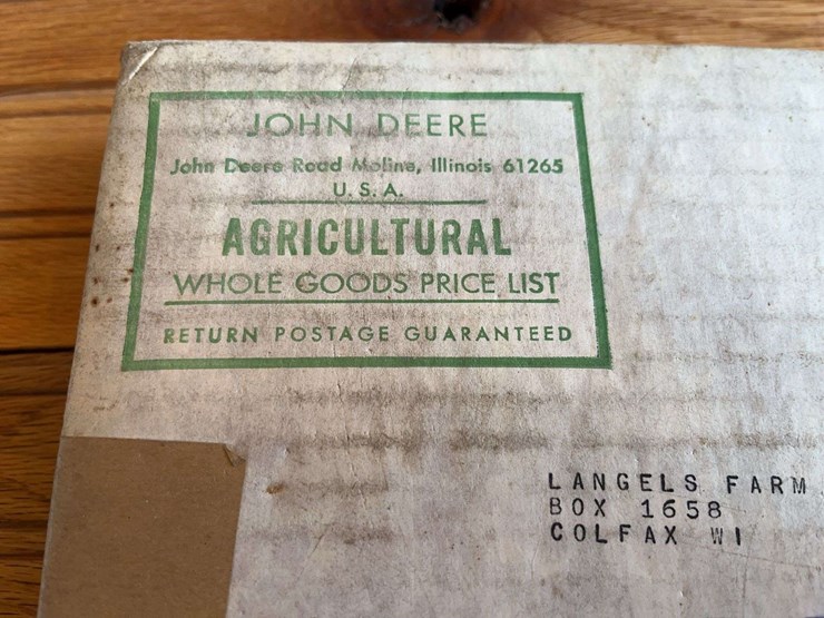 1969-john-deere-agricultural-whole-goods-price-list-image-3
