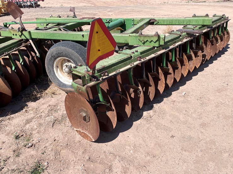 john-deere-425-image-22