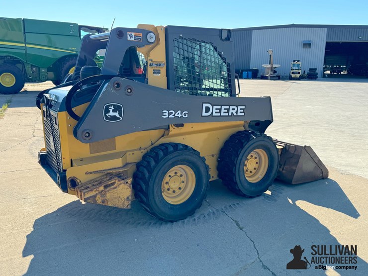2018-deere-324g-image-5