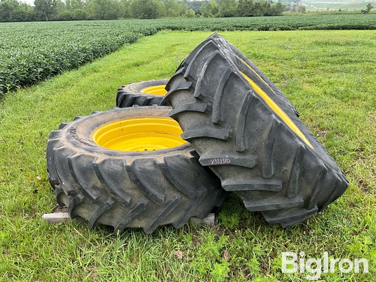 continental-650/65r38-tires-on-jd/titan-rims-image-4